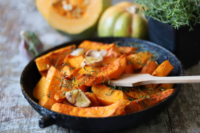 Walnut and thyme roasted squash